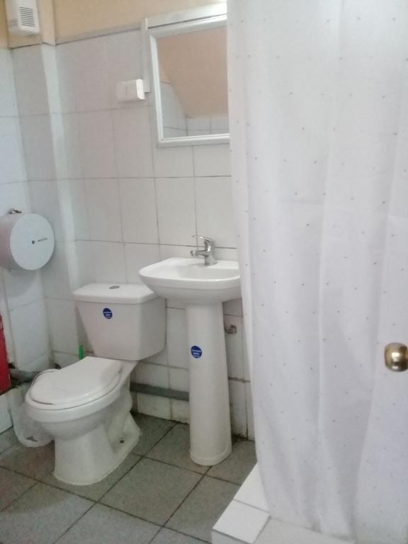 Hostal Polanco Cerro Alegre Valparaíso Oda fotoğraf
